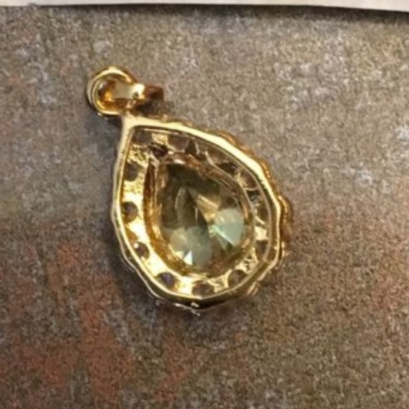 Genuine Green Topaz 18K Gold Plated Pear Pendant - Picture 2 of 2